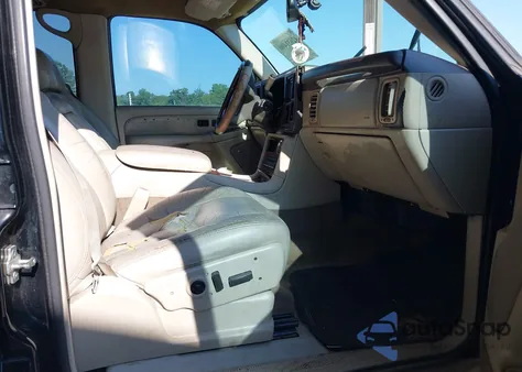 2006 Cadillac Escalade Standard из США, поврежденный, VIN 1GYEK63N86R105345